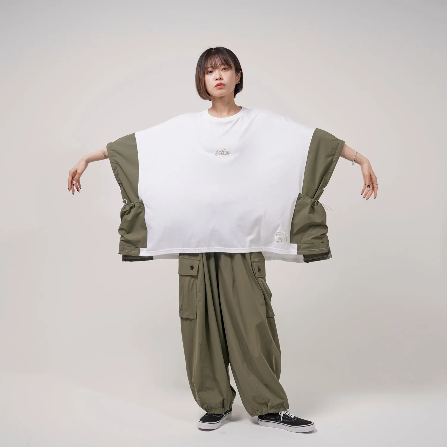 [2023 summer] EFFECTEN / switching poncho Tee