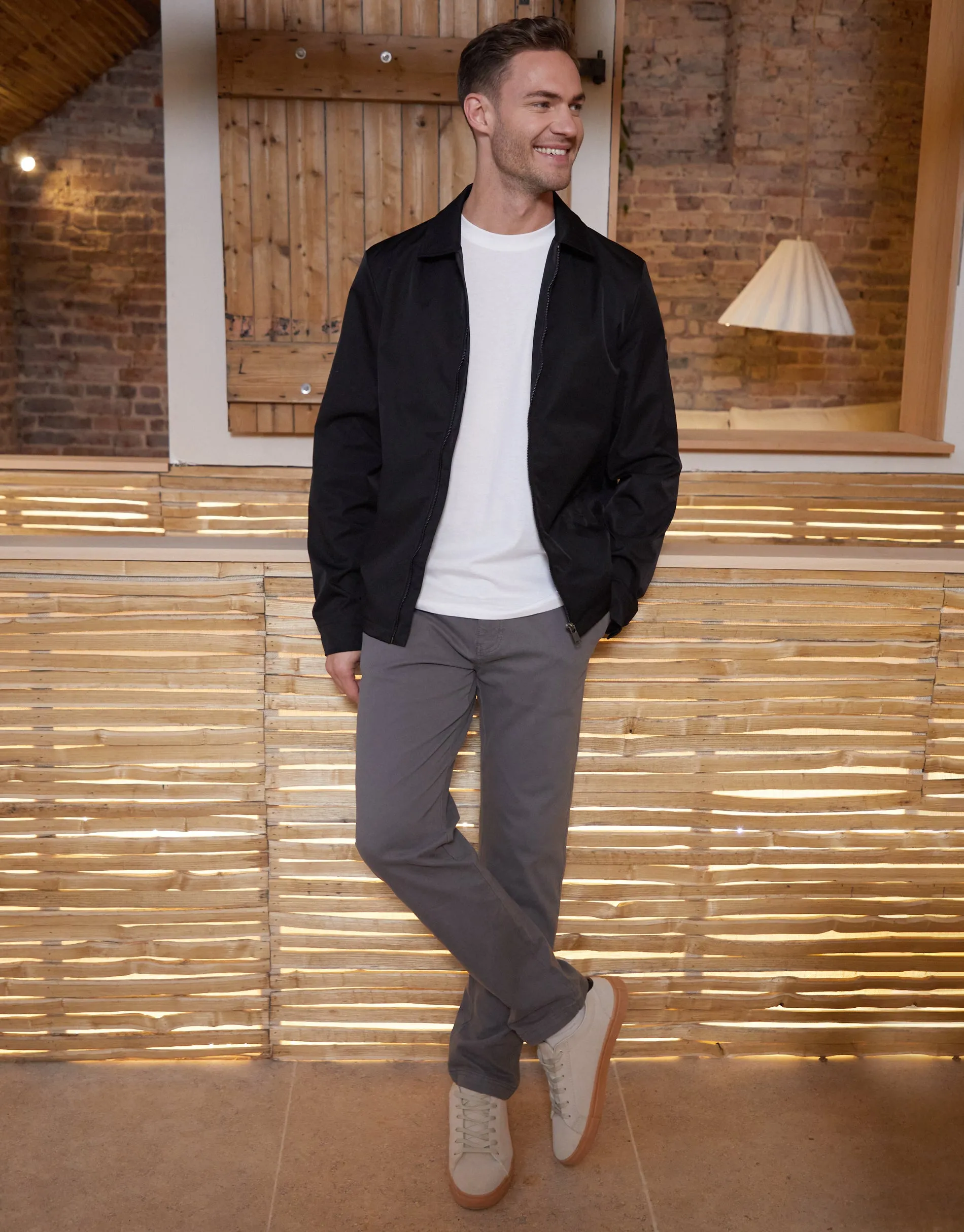 Men's Black Collared Lightweight Zip-Through Jacket