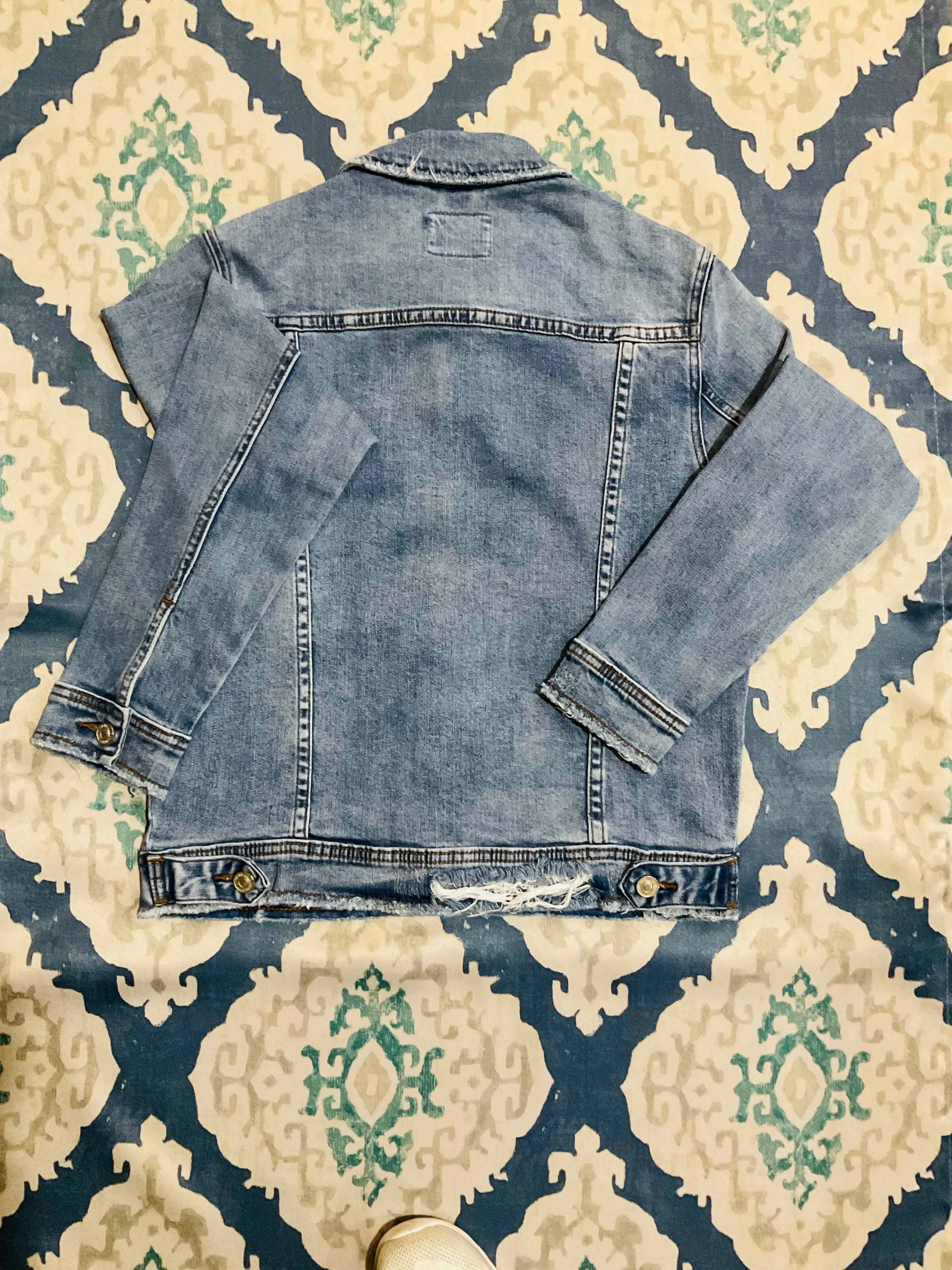 THE DENIM JACKET